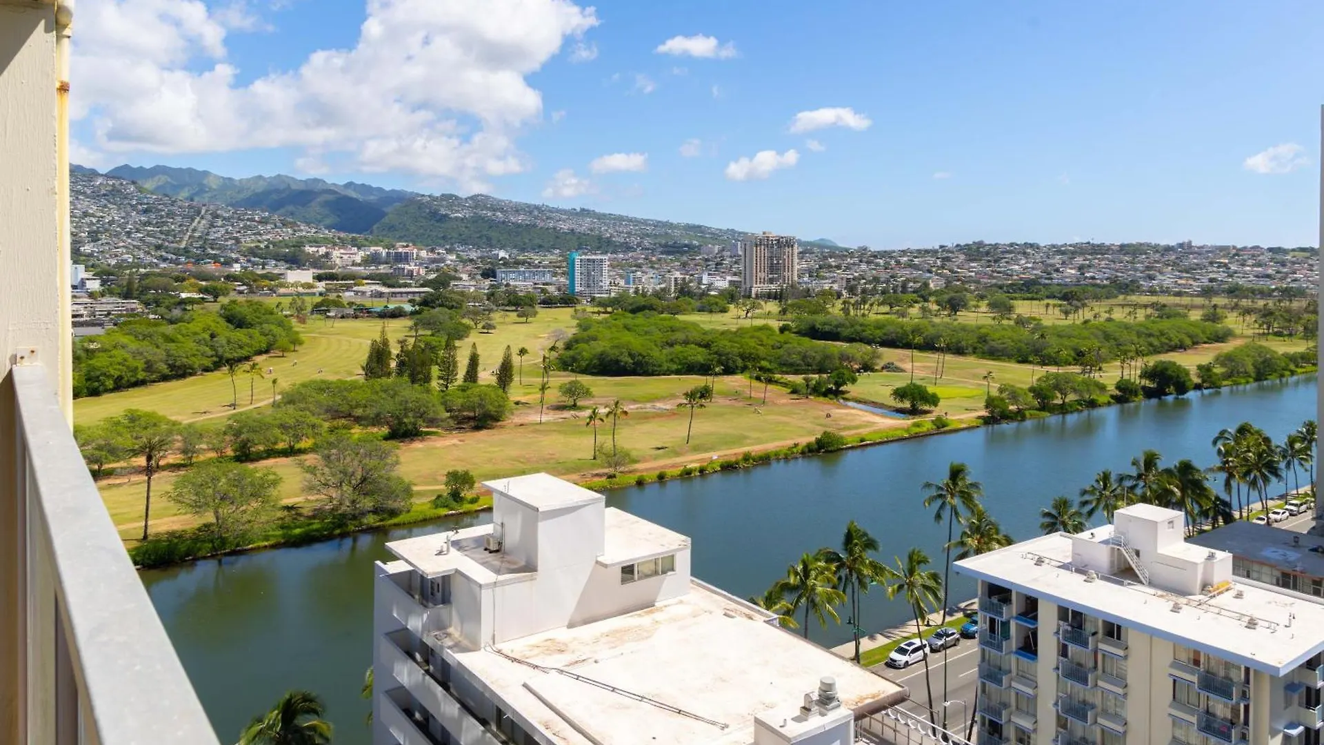 Stylish Island Colony Studio With Pool & Near Waikiki Beach! Honolulu 0*,  United States
