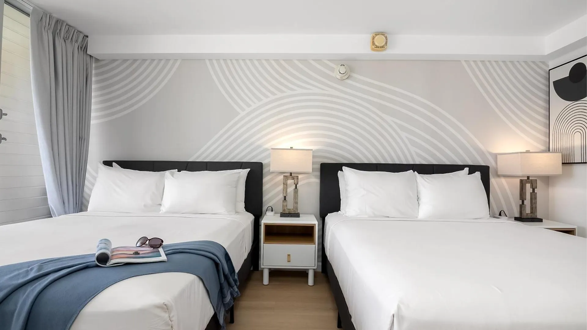 Apartment Stylish Island Colony Studio With Pool & Near Waikiki Beach! Honolulu United States